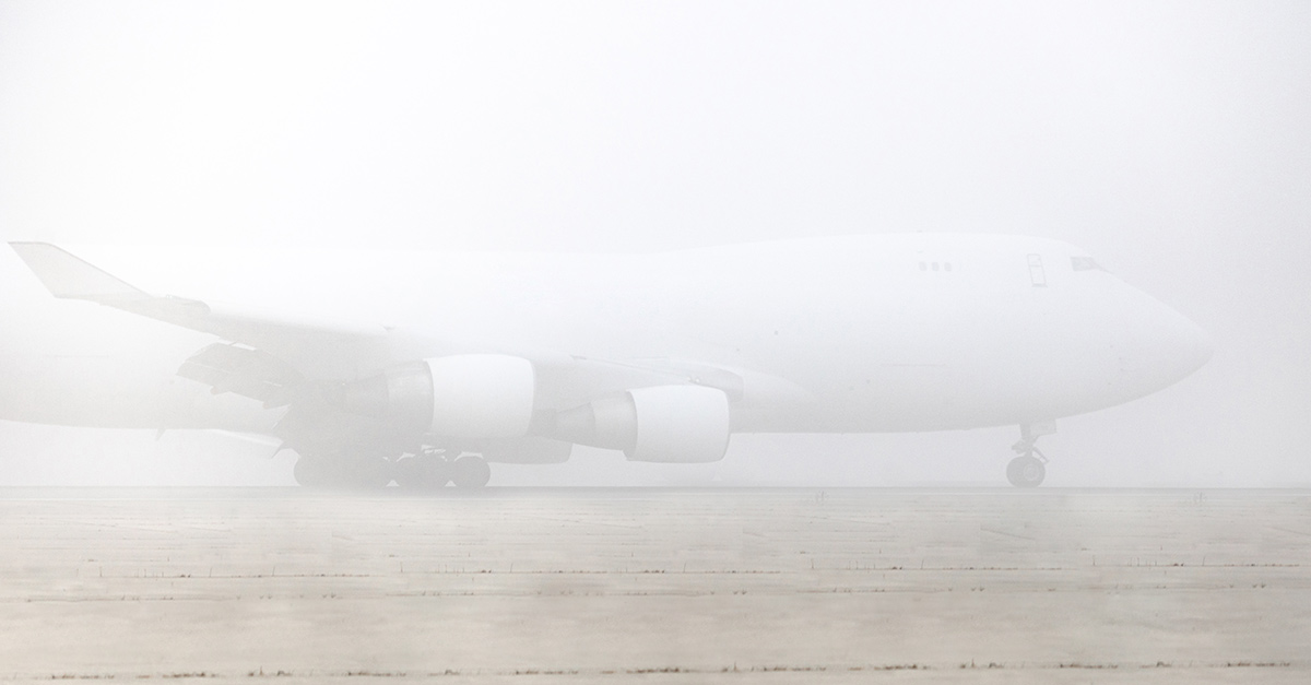 IGI Airport Over 400 Flights delayed As Dense fog Disrupts flights and Trains in Delhi